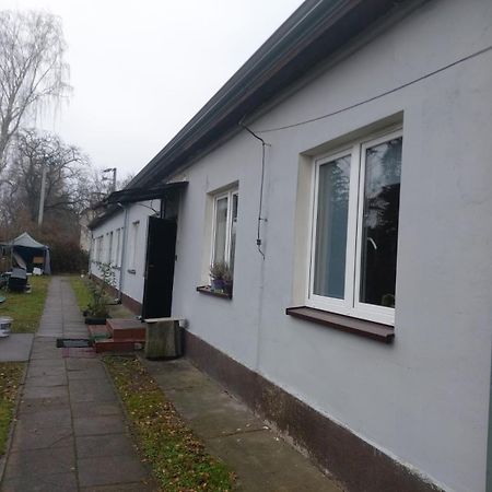 Hostel W Zielonce Zielonka  Zewnętrze zdjęcie