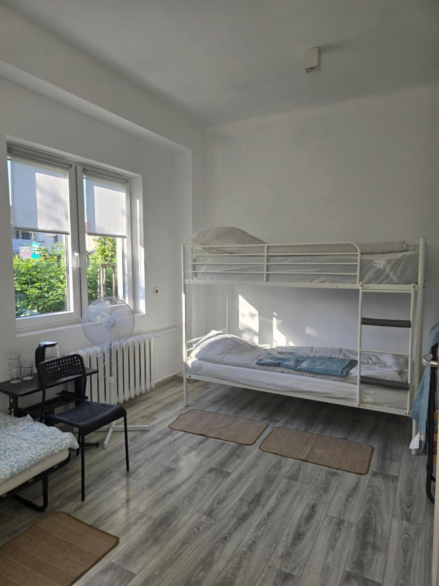 Hostel W Zielonce Zielonka  Zewnętrze zdjęcie