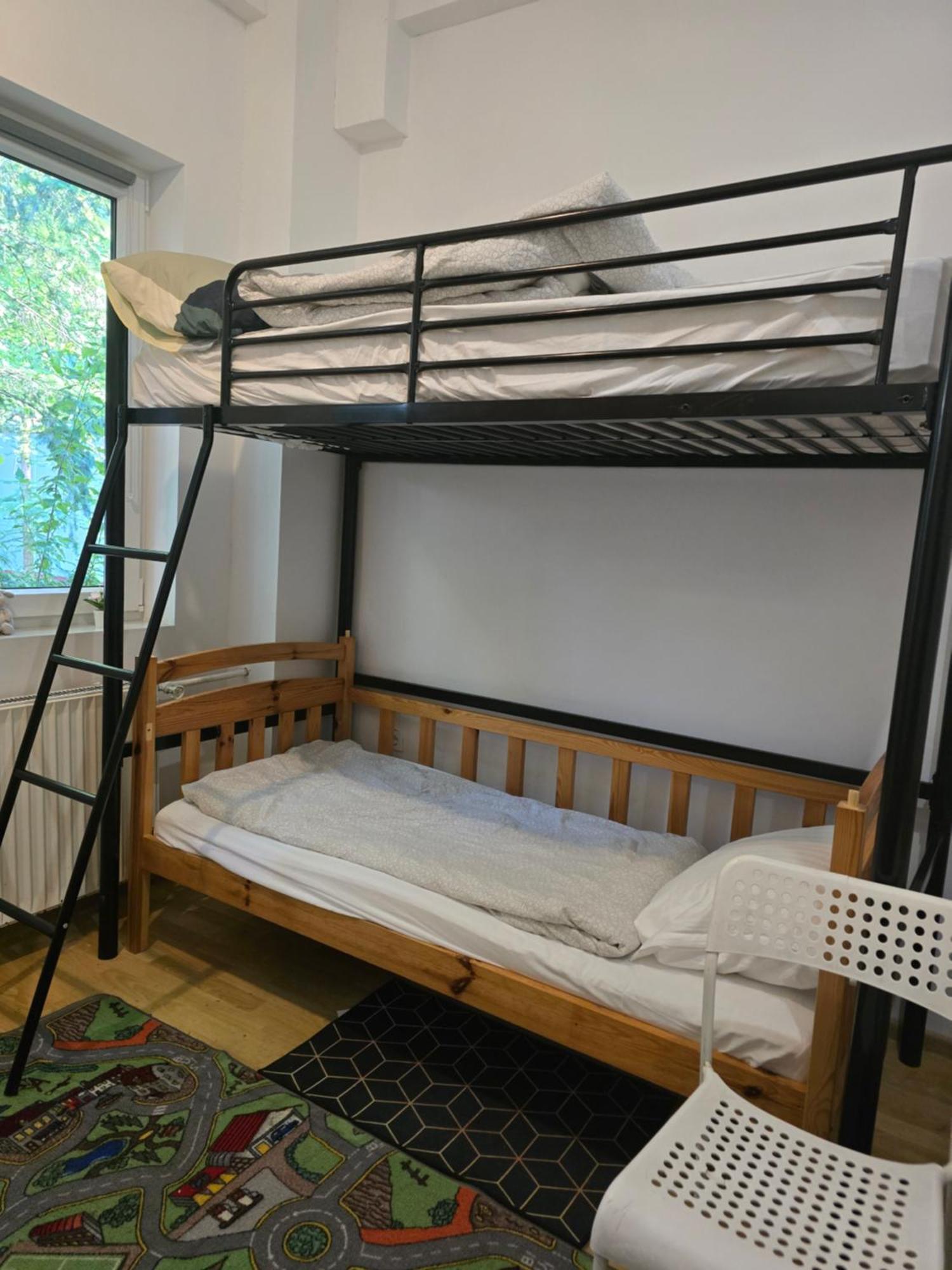 Hostel W Zielonce Zielonka  Zewnętrze zdjęcie