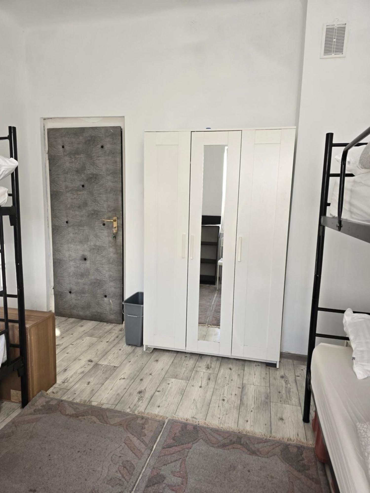 Hostel W Zielonce Zielonka  Zewnętrze zdjęcie