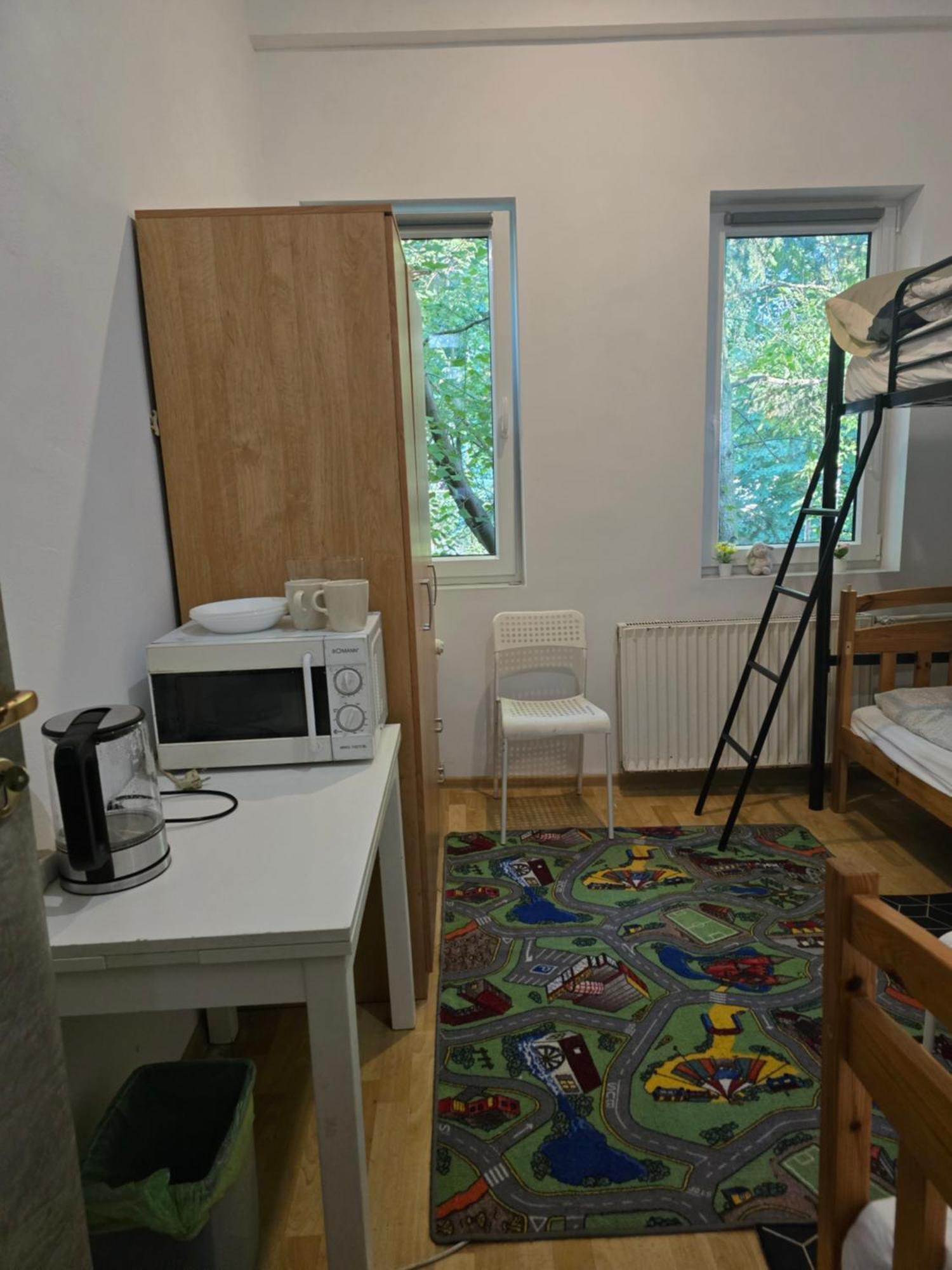 Hostel W Zielonce Zielonka  Zewnętrze zdjęcie